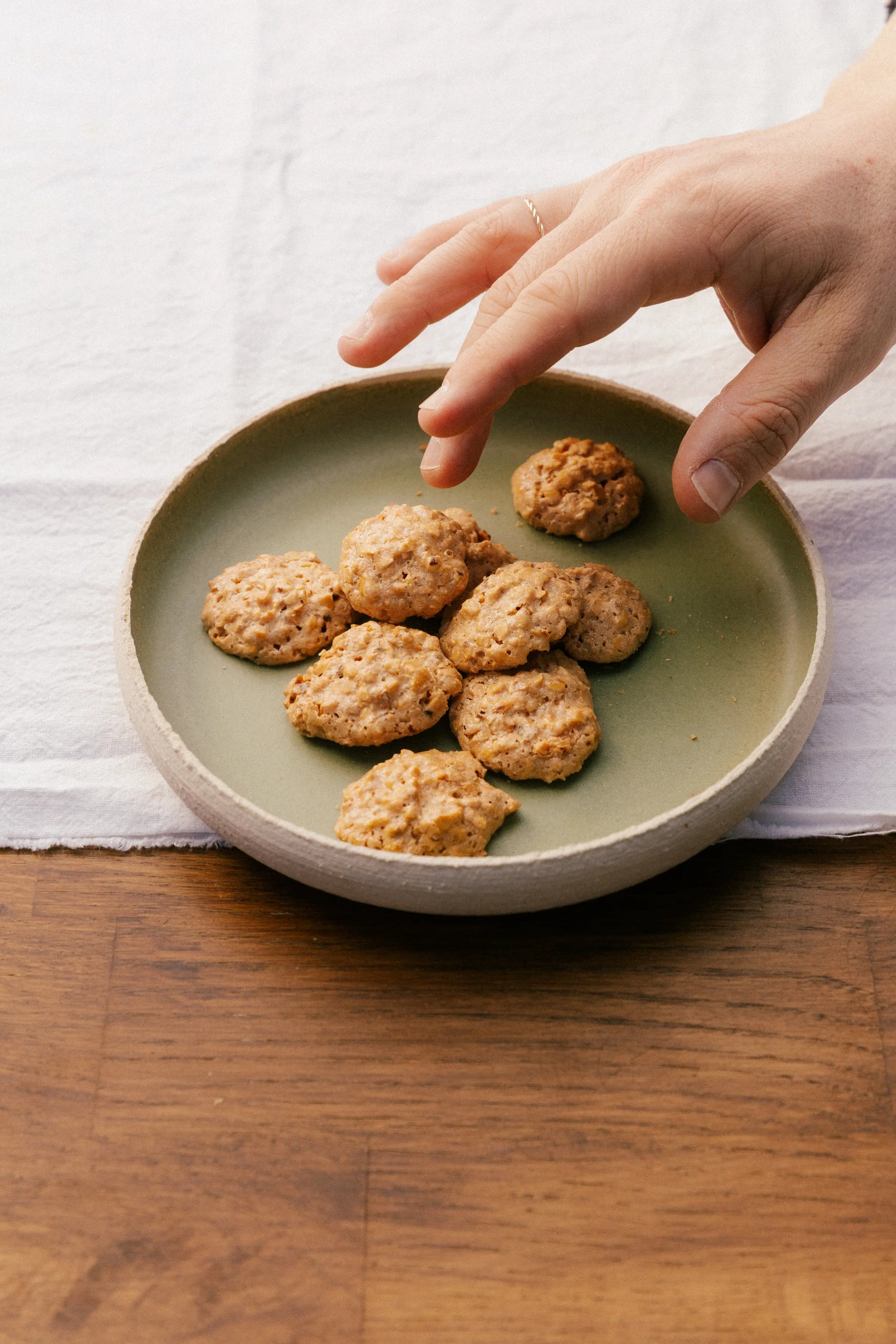 Biscotti piemontesi Brutti ma Buoni alla Nocciola Piemonte IGP delle Langhe da degustazione
