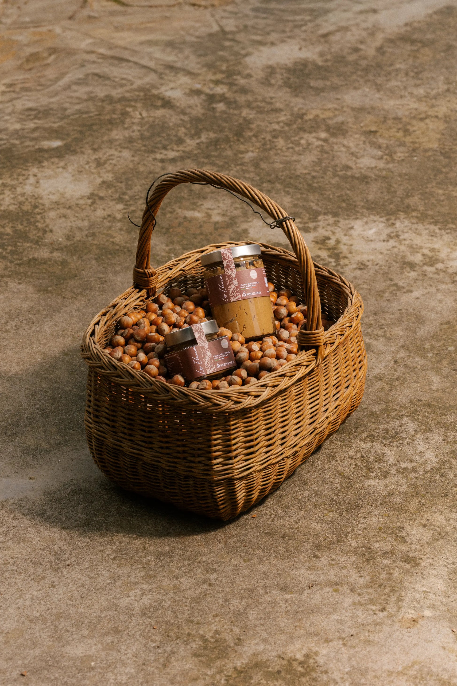 Crema artigianale al cioccolato bianco di Nocciola Piemonte IGP delle Langhe